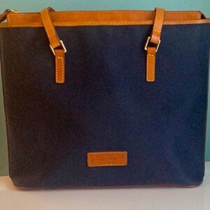 Dooney & Bourke Tote